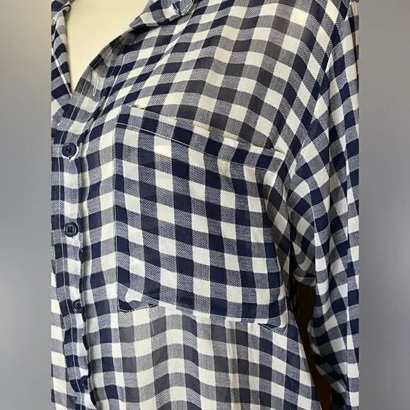 Skylar + Madison blue and white gingham button down blouse size s - Picture 6 of 6